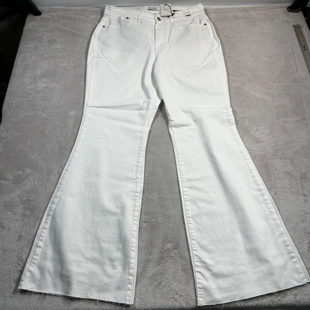 NWT Judy Blue White Flare Jeans w/ Frayed Waistband & Raw Hem Details Size 16 W